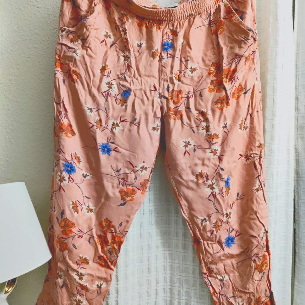 Jessica Simpson soft woven jogger